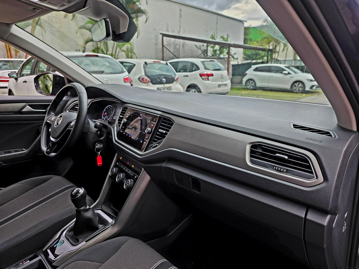Volkswagen T-Roc Lounge TSI 110CV 2022