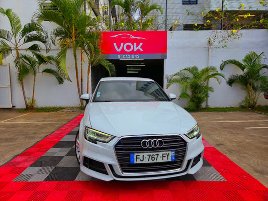 Audi A3 SportBack TSI 115CV S-Line White Pearl 2019