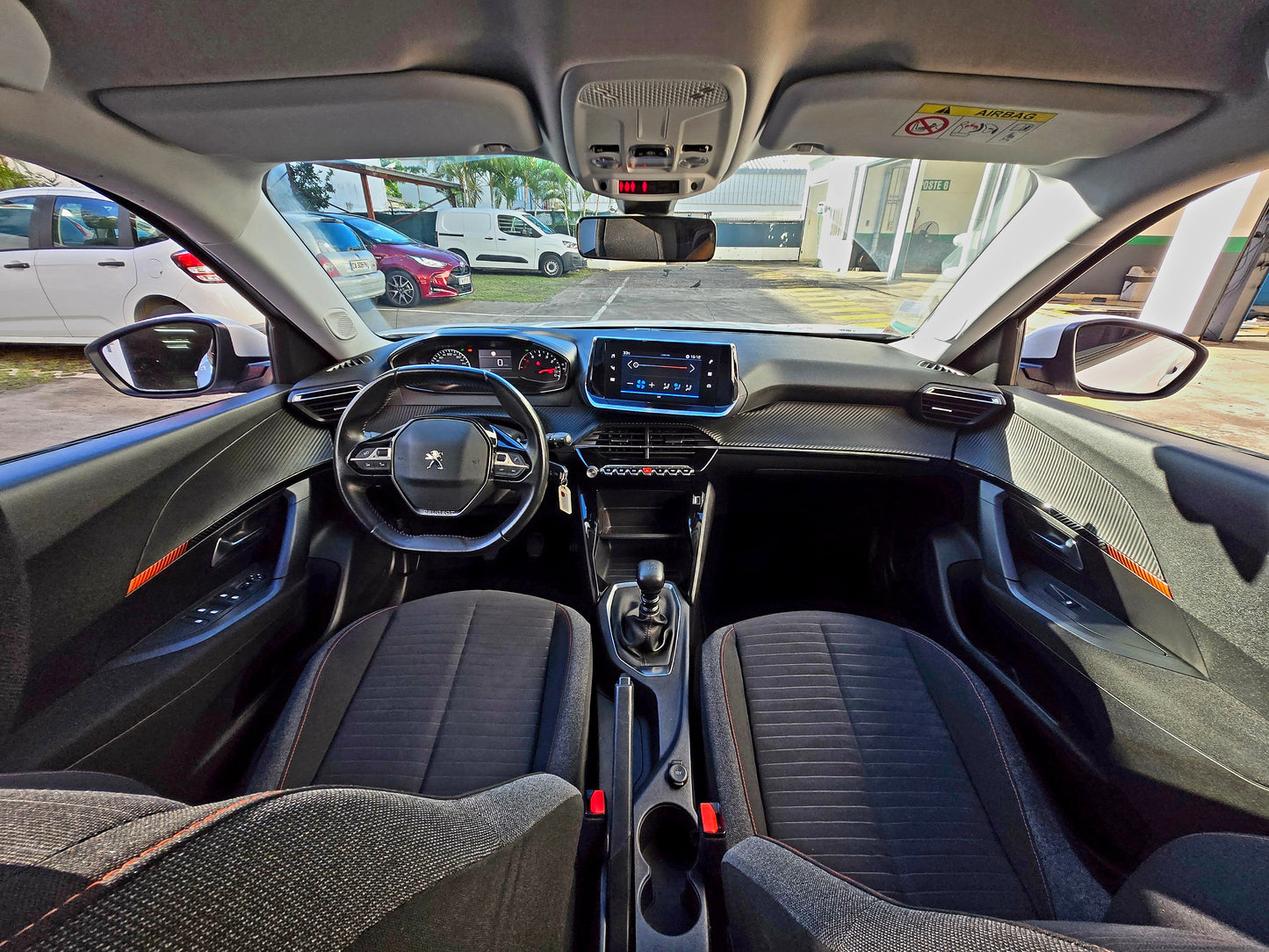 Peugeot 2008 Active HDI 100CV 2022