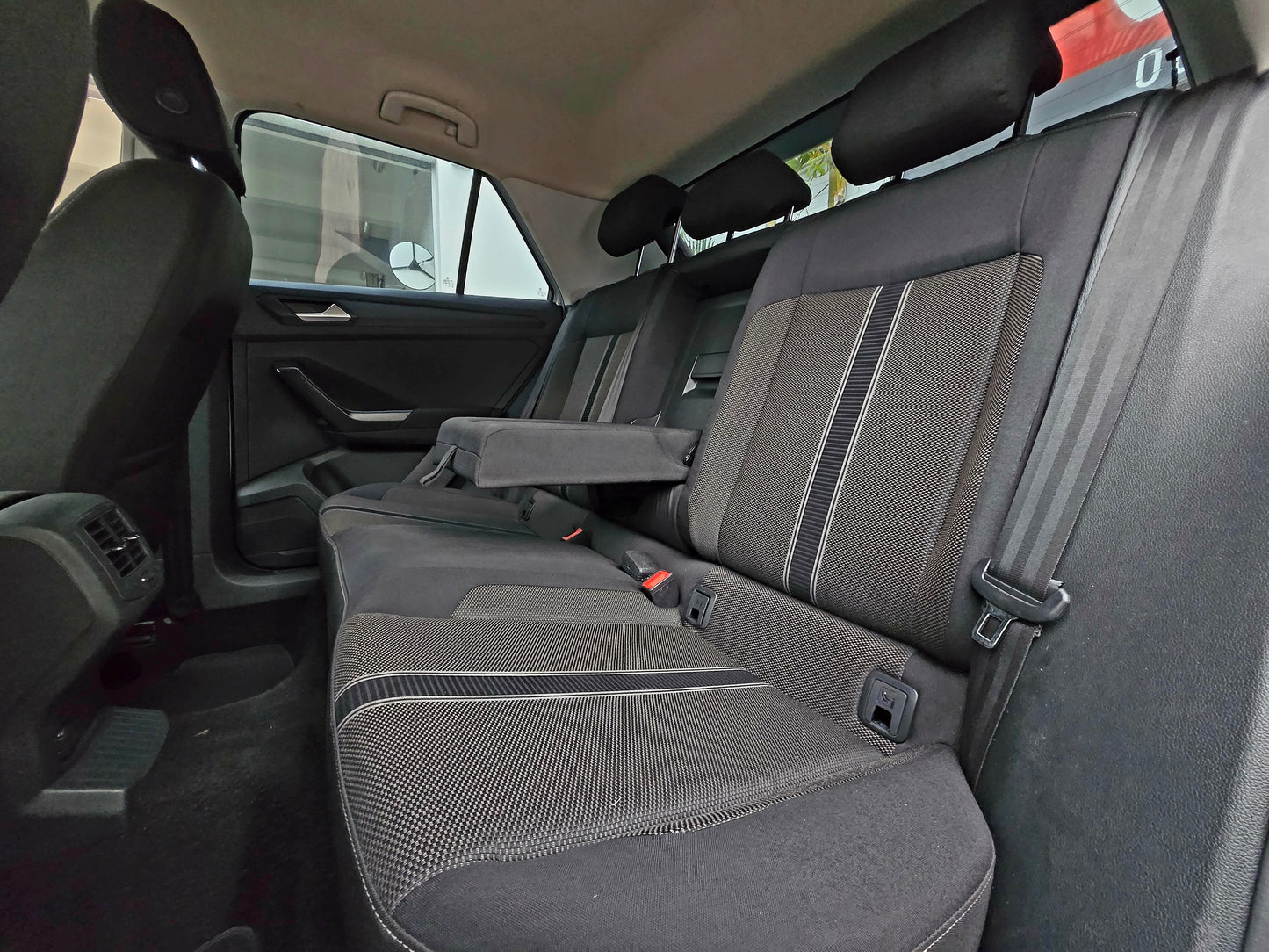 Volkswagen T-Roc R-Line TSI 150CV Boite auto 2020