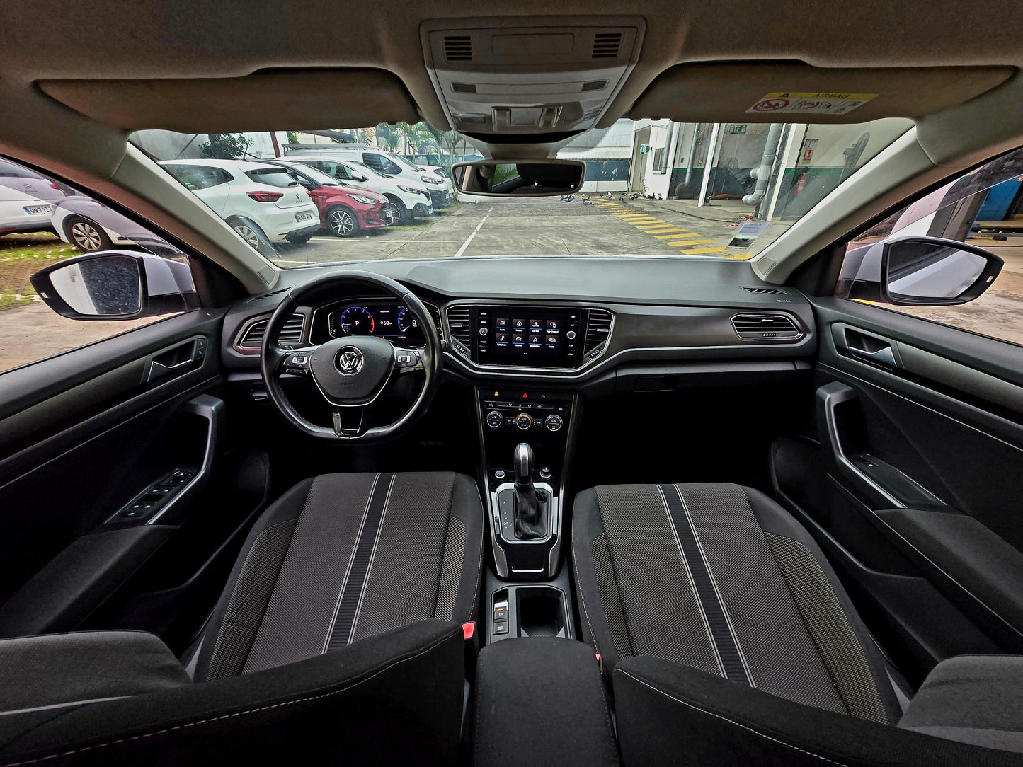 Volkswagen T-Roc R-Line TSI 150CV Boite auto 2020
