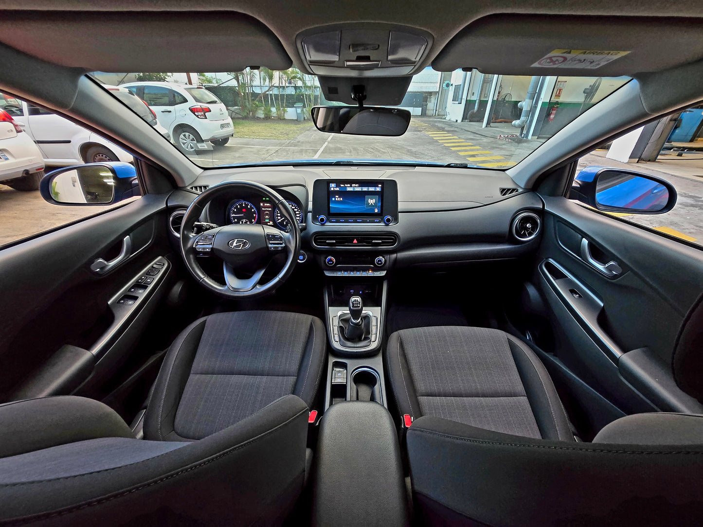 Hyundai Kona Creative T-GDI 120CV 2022
