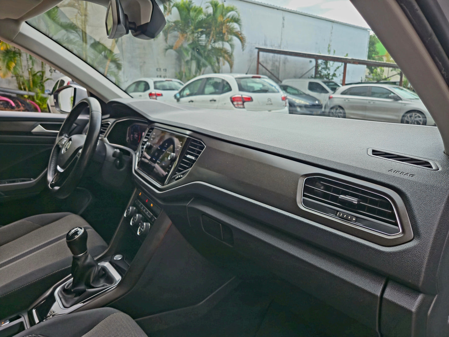 Volkswagen T-Roc R-Line TSI 115CV 2020