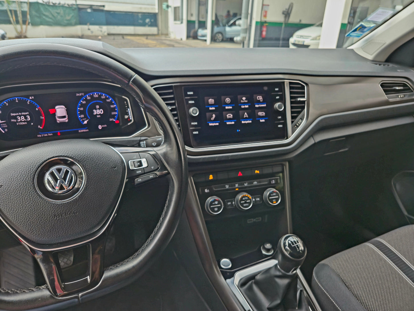 Volkswagen T-Roc R-Line TSI 115CV 2020