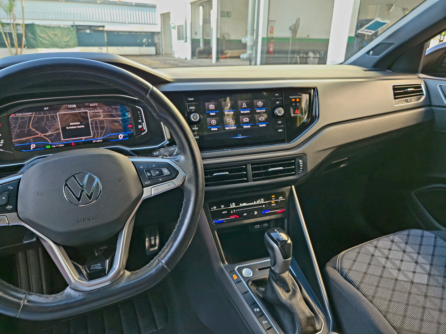 Volkswagen Taigo R-Line TSI 110CV DSG7 2023