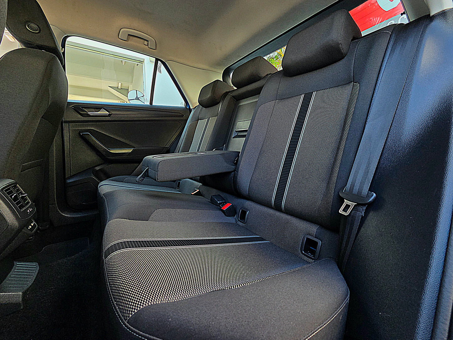 Volkswagen T-Roc Lounge TSI 110CV 2020