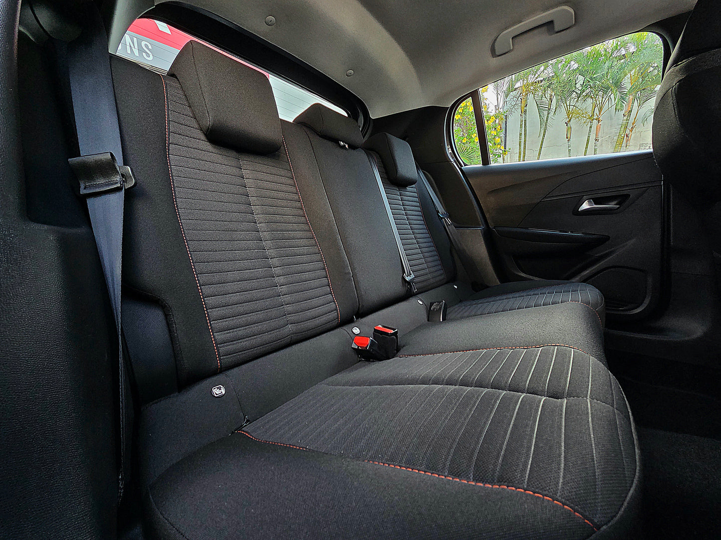 Peugeot 2008 Active HDI 100CV 2022