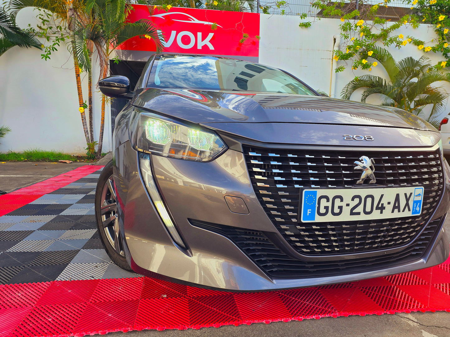 Peugeot 208 Active 2023 HDI 100CV