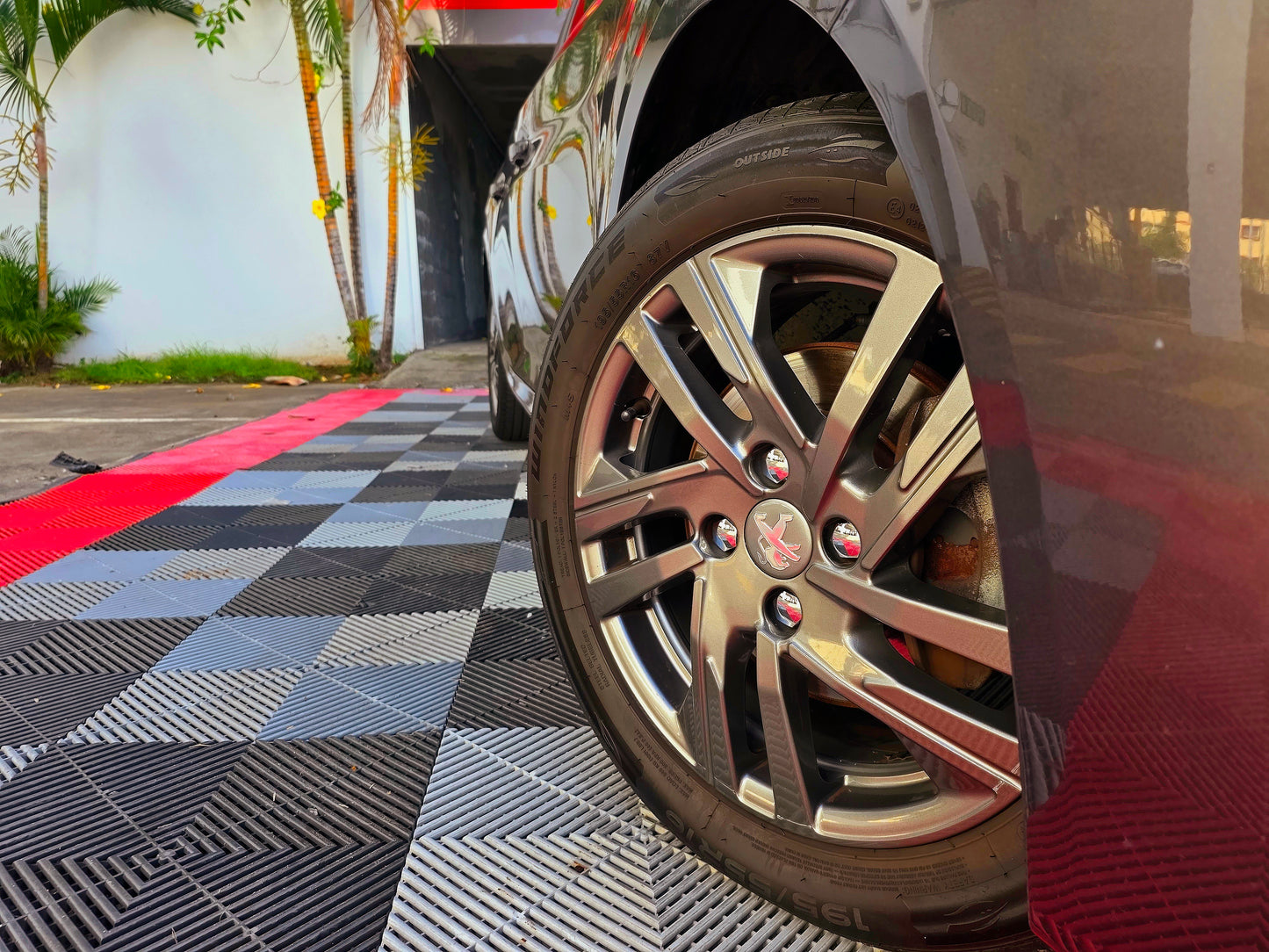 Peugeot 208 Active 2023 HDI 100CV