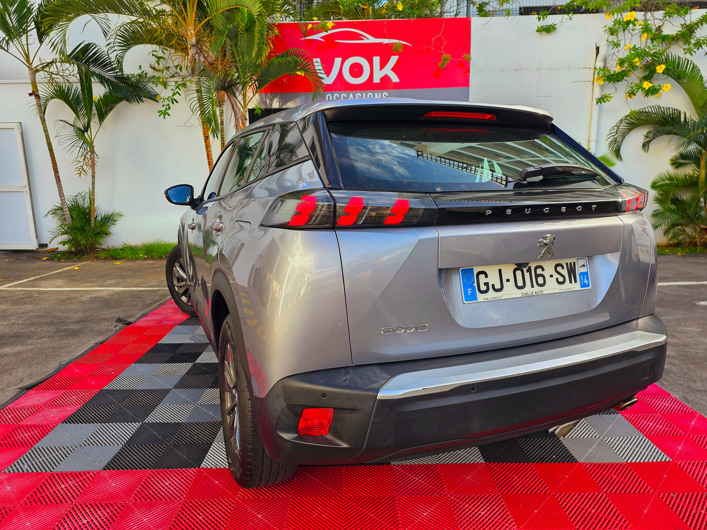 Peugeot 2008 Active HDI 100CV 2022