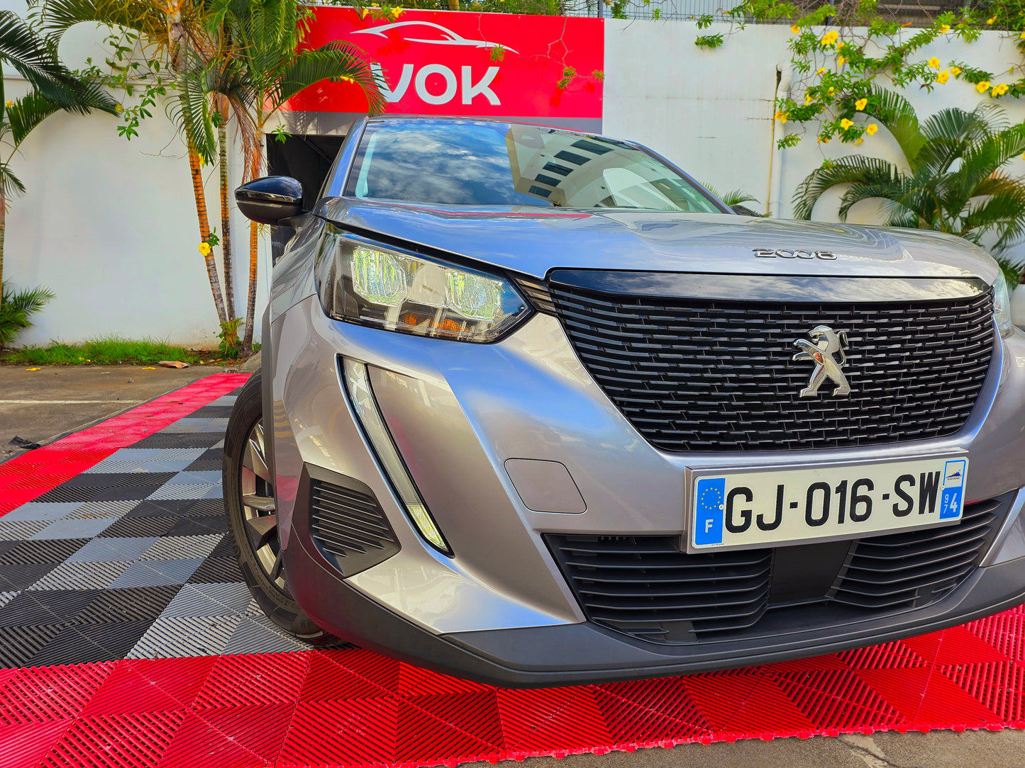 Peugeot 2008 Active HDI 100CV 2022