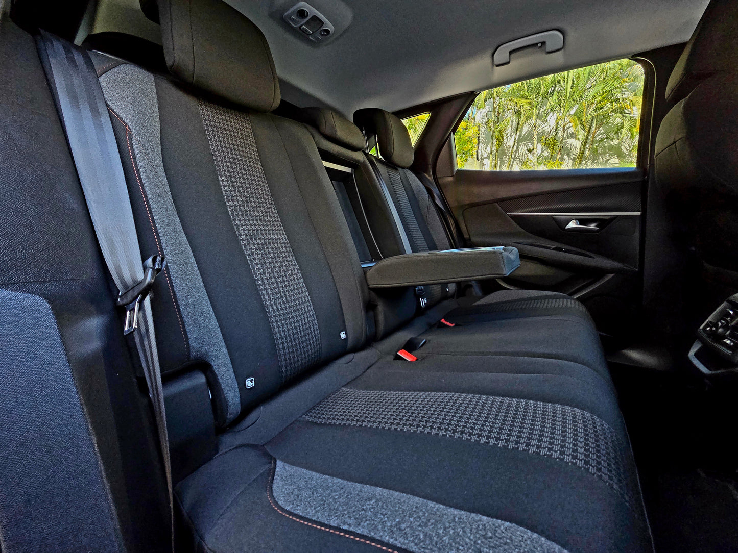 Peugeot 3008 Active HDI 130CV Boite automatique 2021