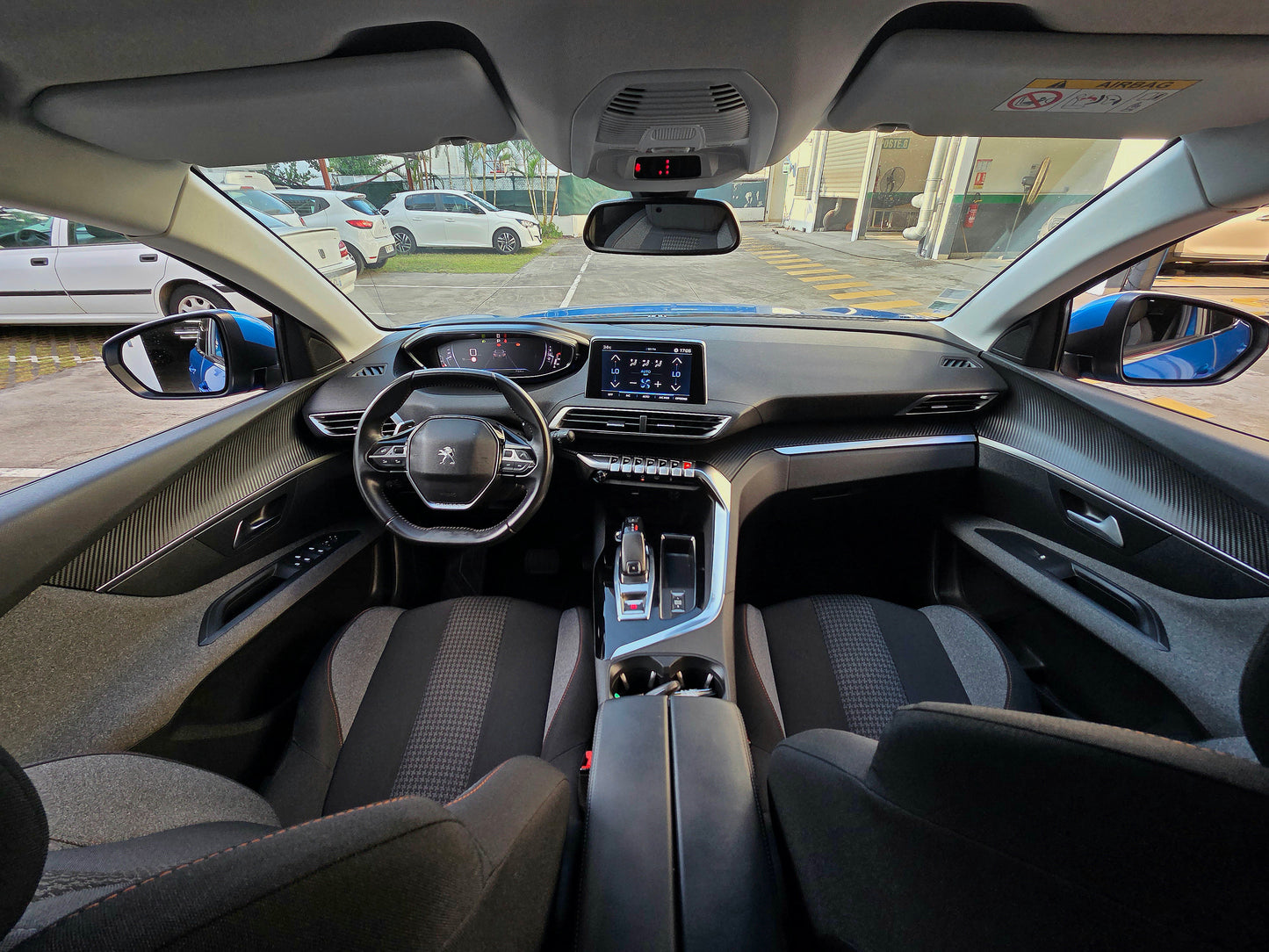 Peugeot 3008 Active HDI 130CV Biote automatique 2021