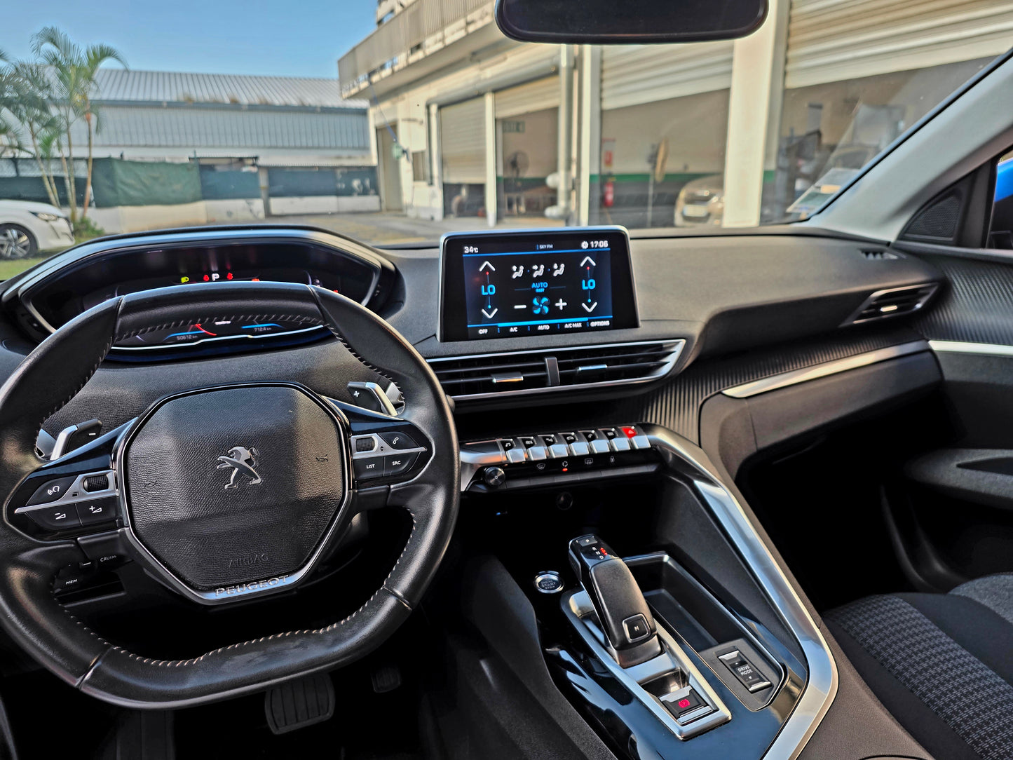 Peugeot 3008 Active HDI 130CV Biote automatique 2021