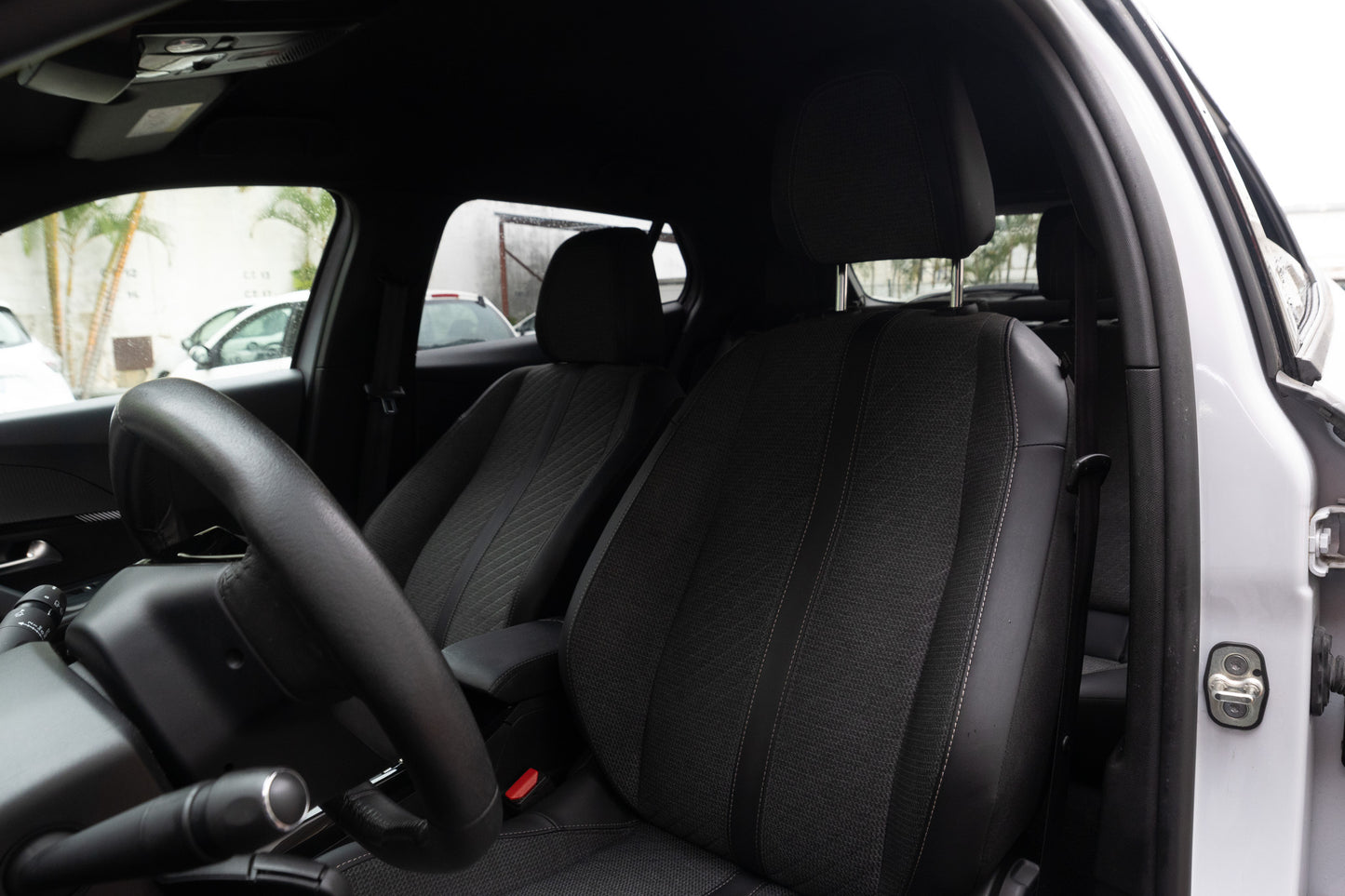 Peugeot 2008 Allure 100CV 2025
