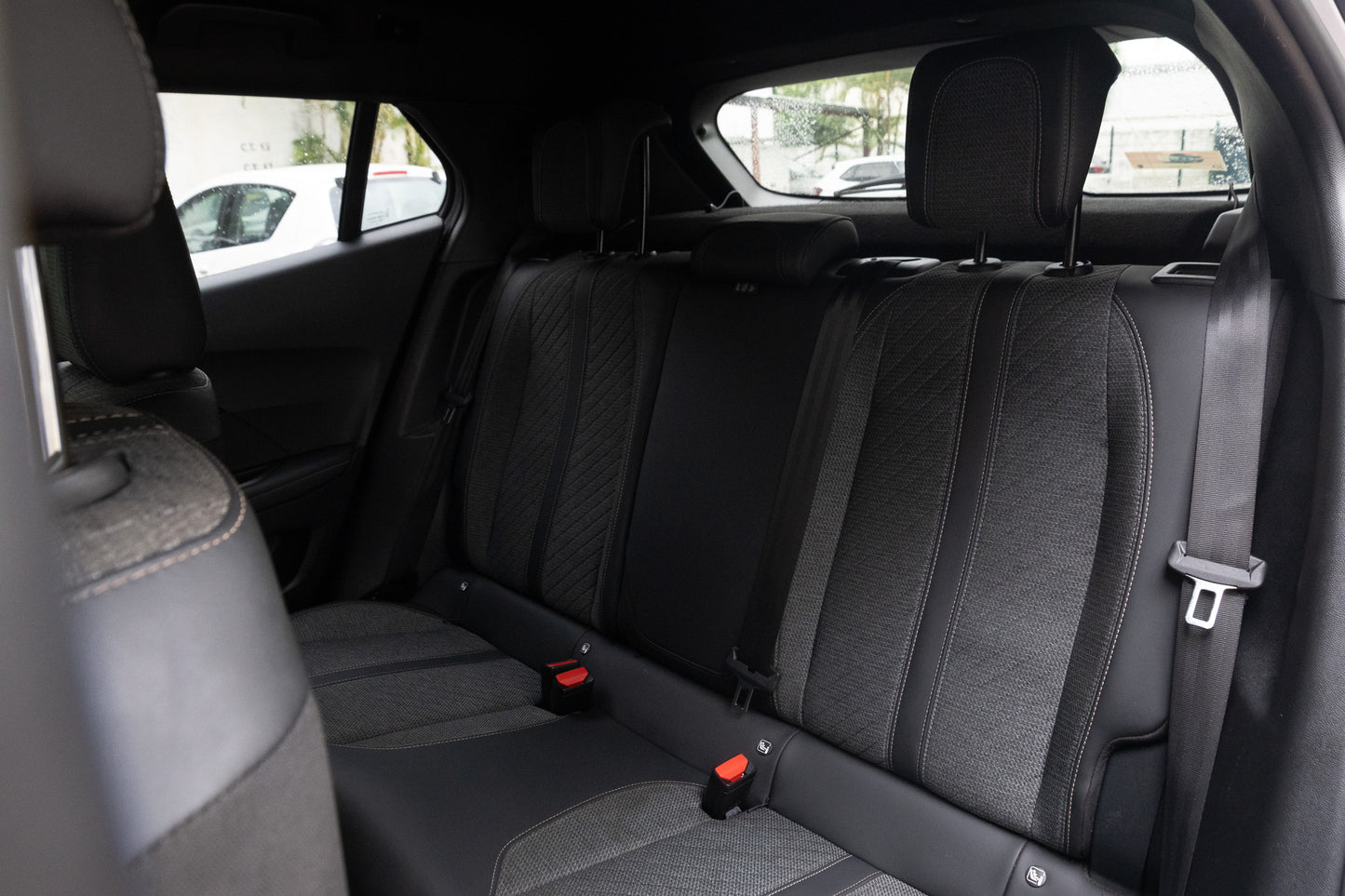Peugeot 2008 Allure 100CV 2025