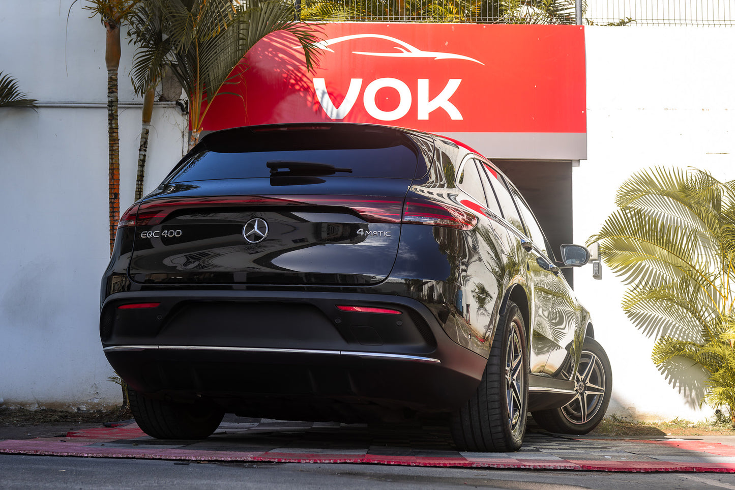 Mercedes EQC 400 AMG Line 4Matic 408 CV Boite automatique