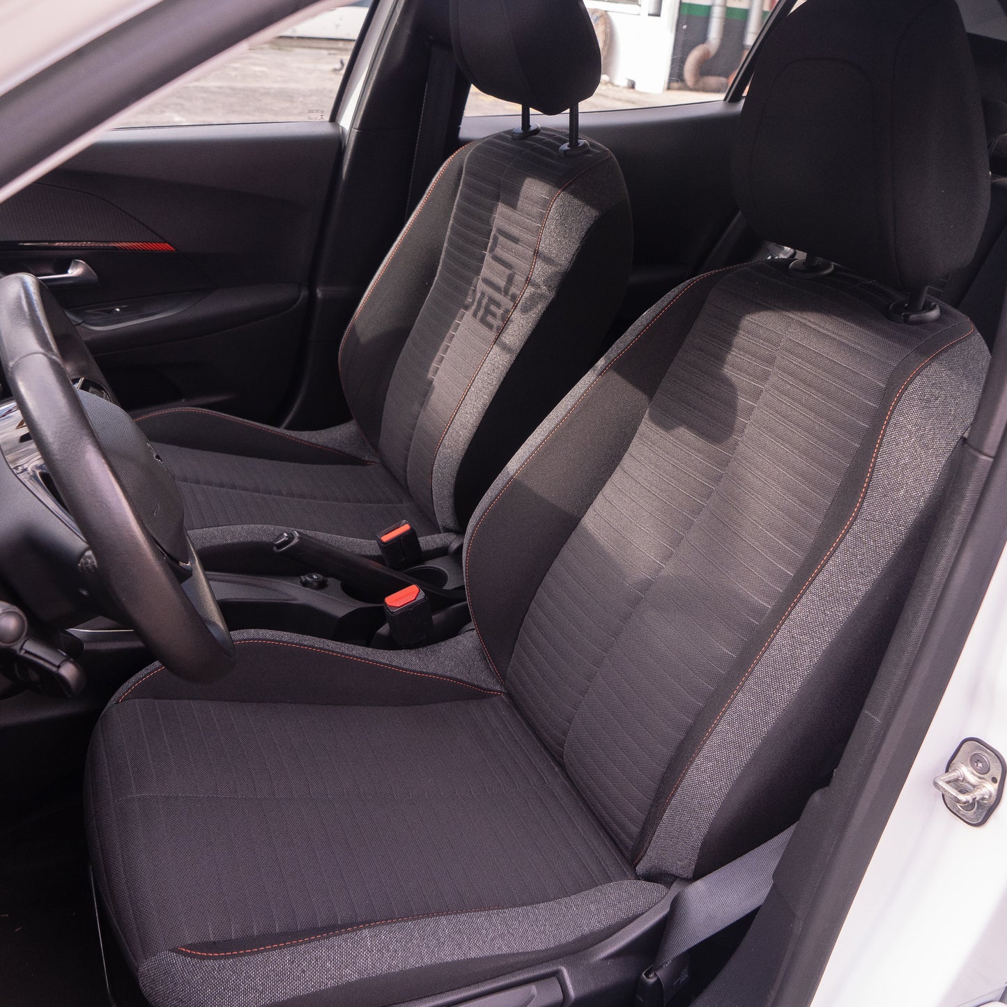 Peugeot 2008 Active HDI 110CV 2022