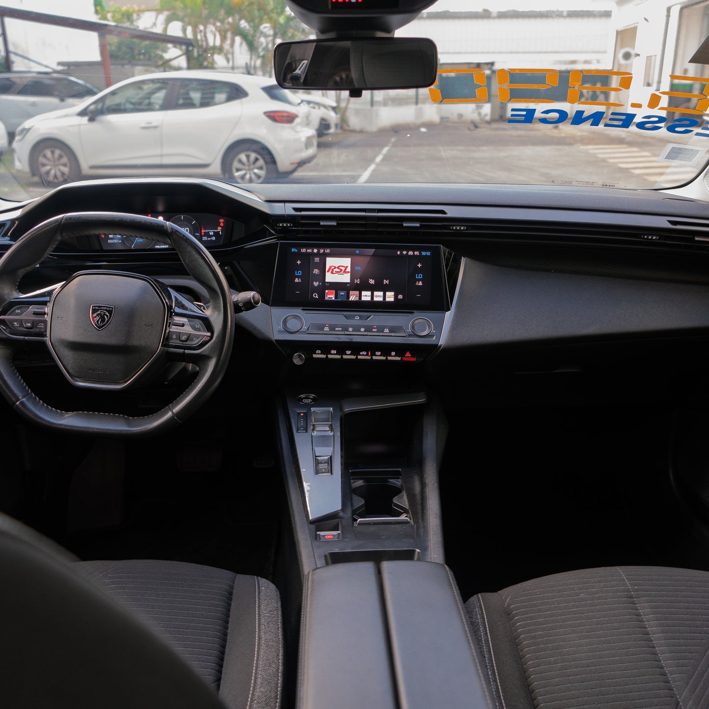 Peugeot 308 Active 130CV Boite automatique 2022
