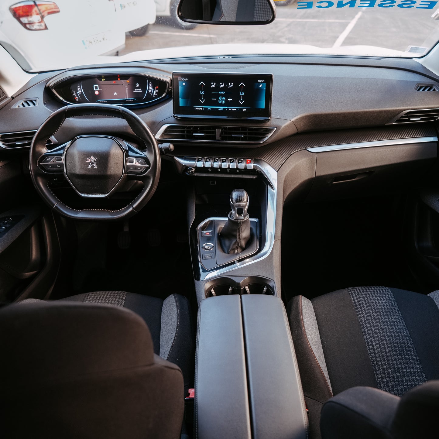 Peugeot 3008 Active 130CV 2021