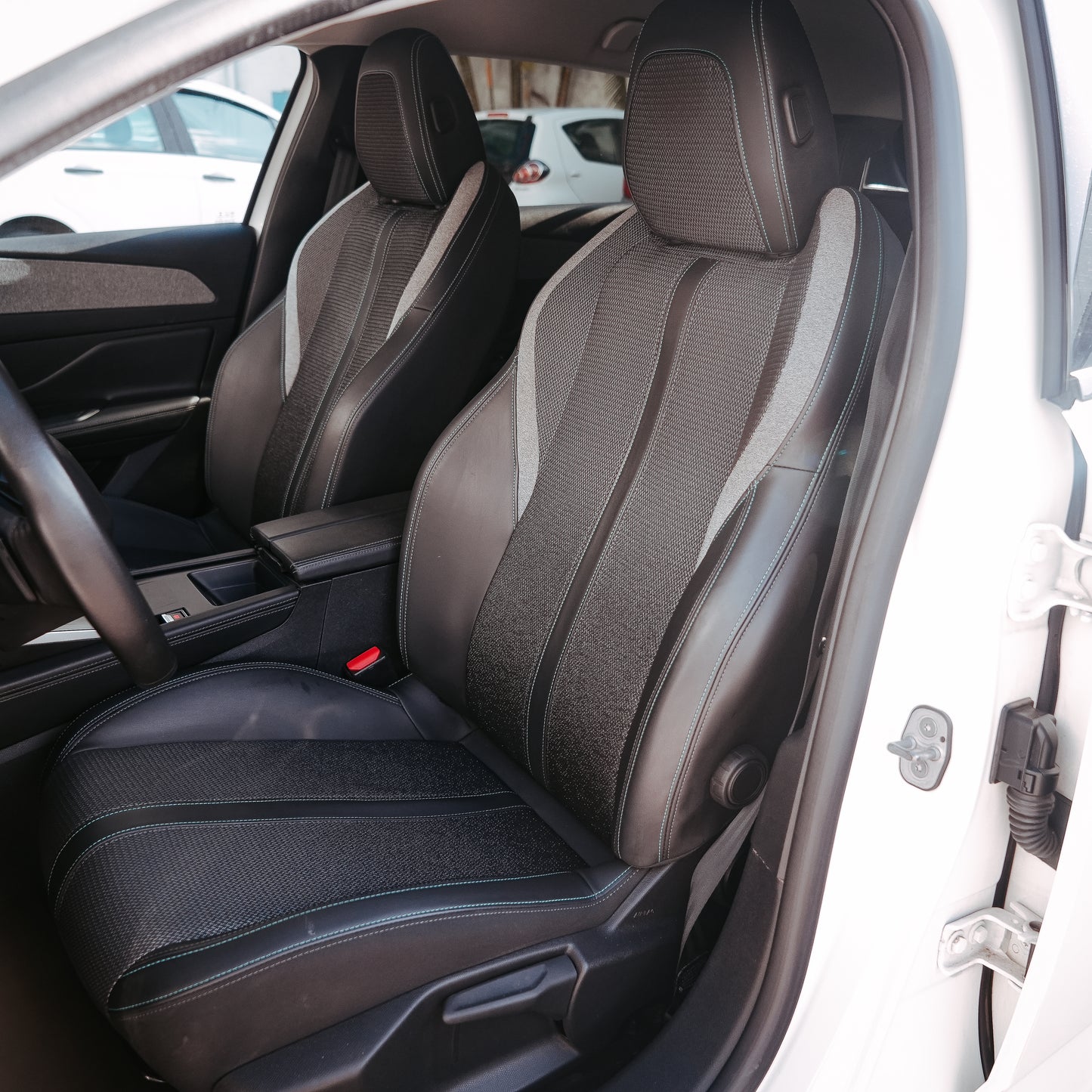 Peugeot 308 Allure 130CV Boite automatique 2022