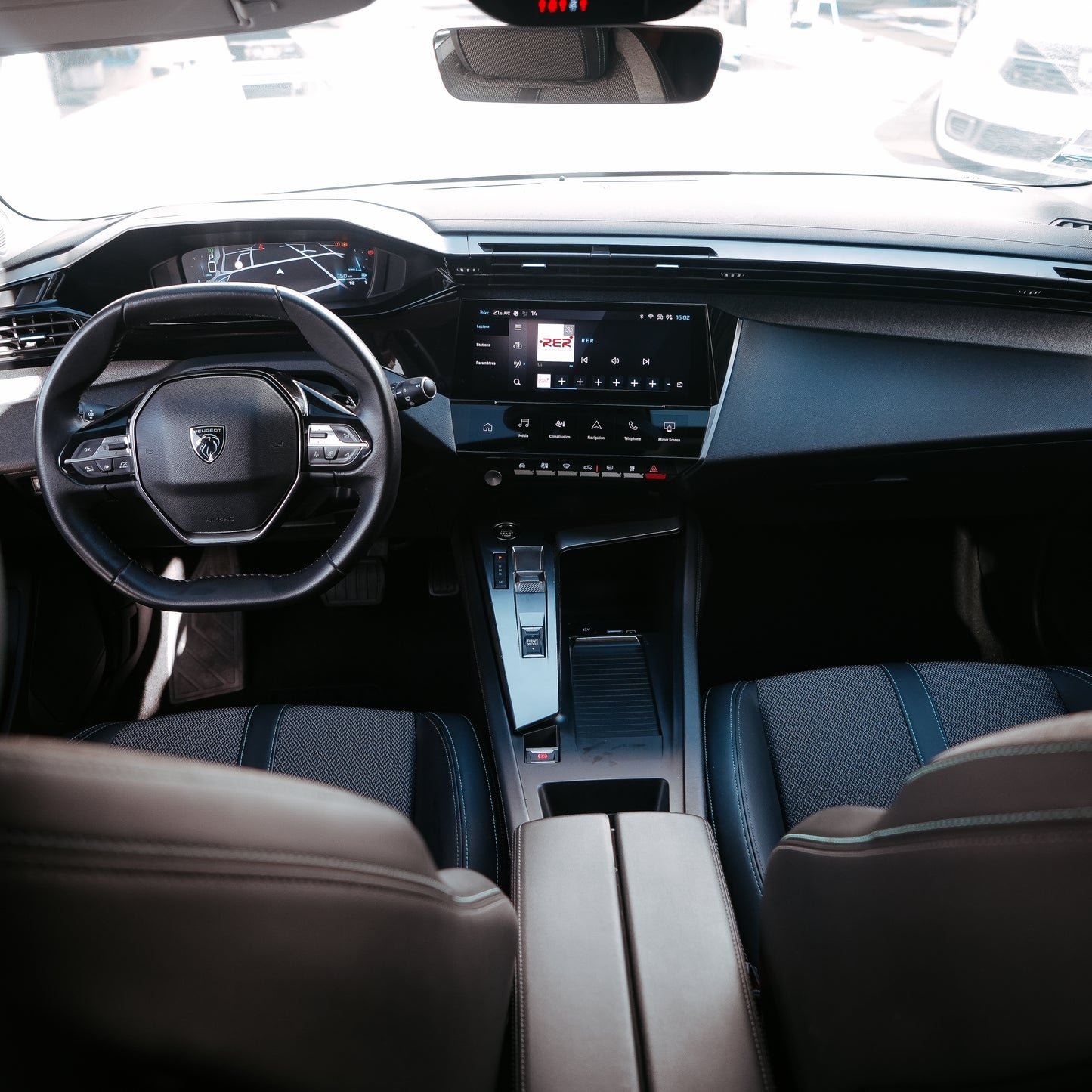 Peugeot 308 Allure 130CV Boite automatique 2022