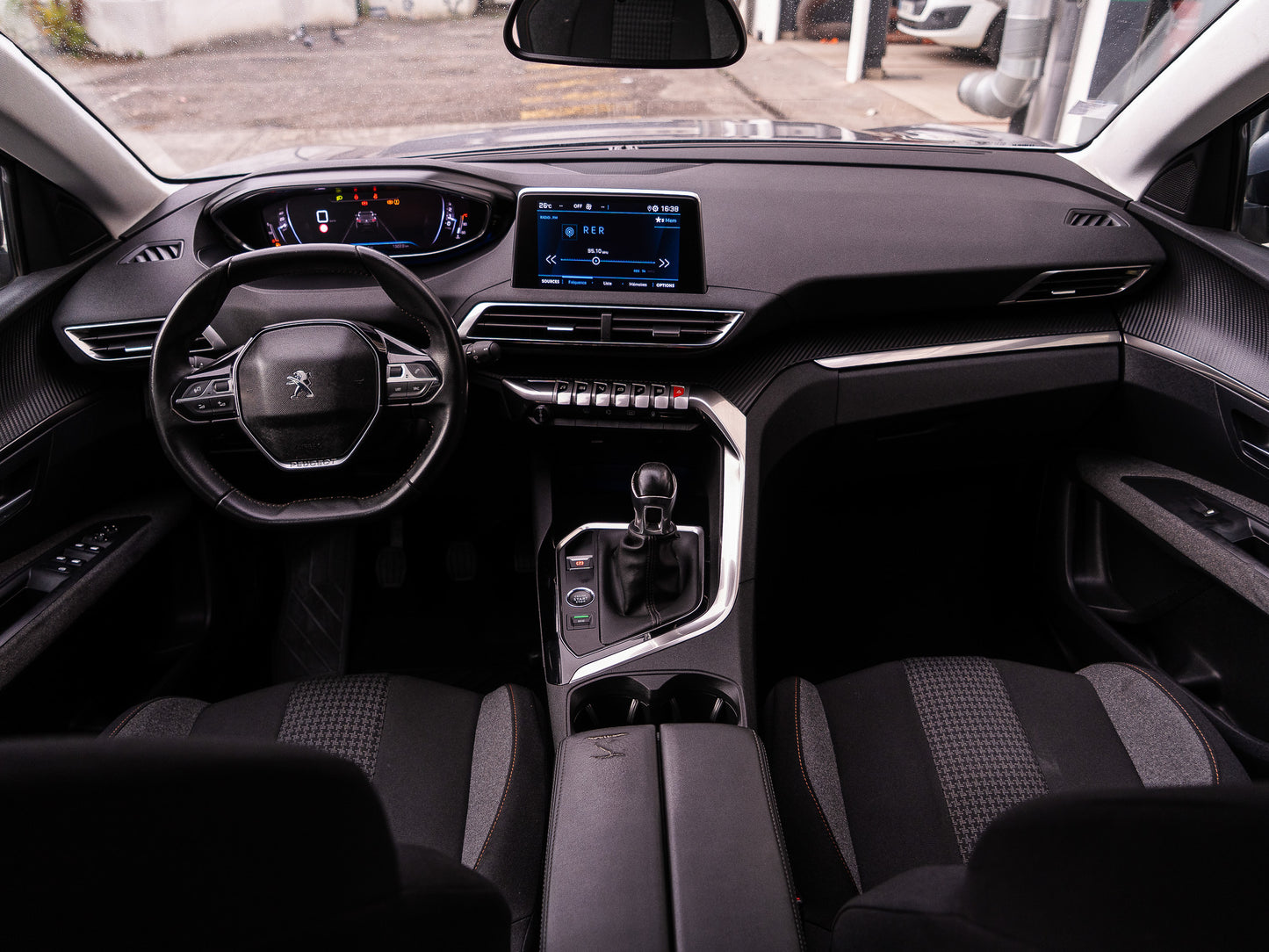 Peugeot 3008 Active HDI 130CV 2021